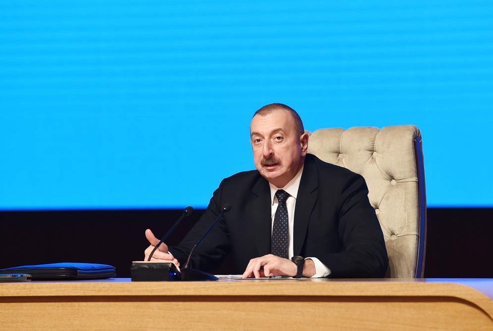 İlham Əliyev 4 ilin yekunlarına həsr olunan konfrans keçirdi - FOTOLAR-YENİLƏNİB